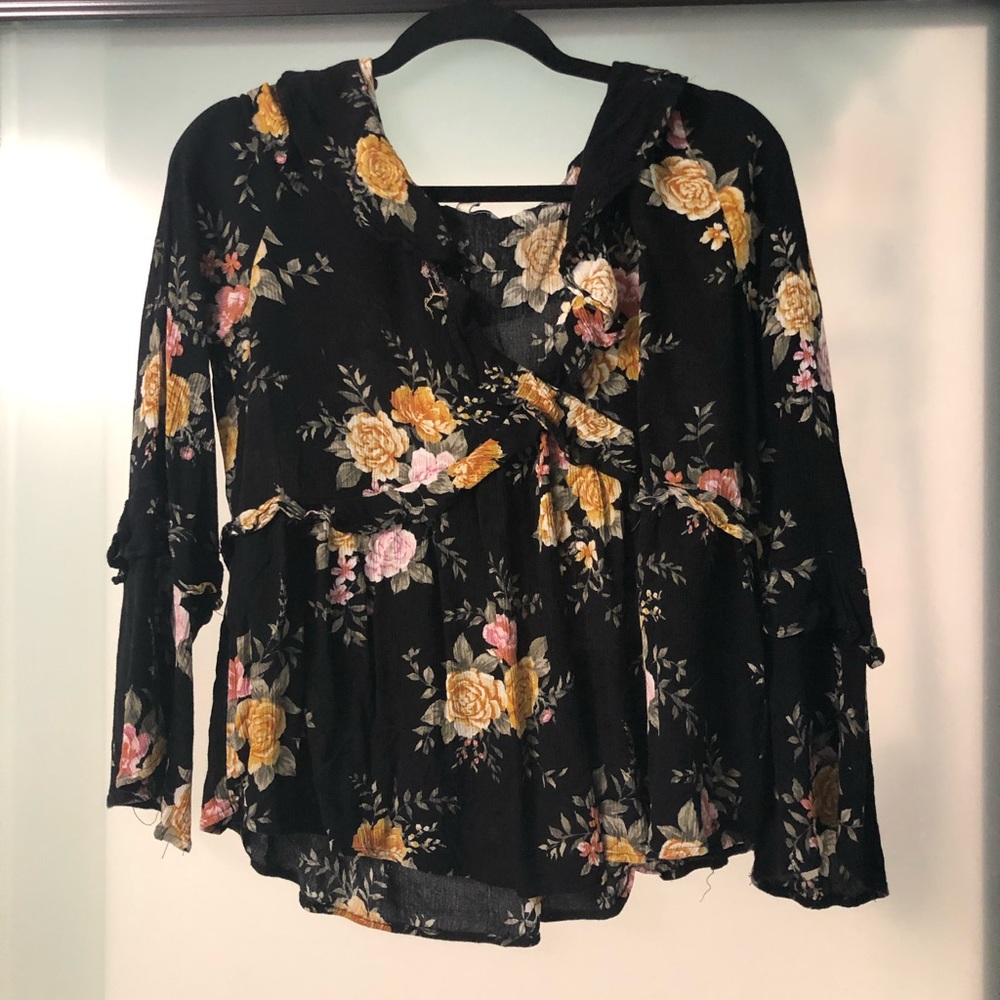 American Eagle shirt